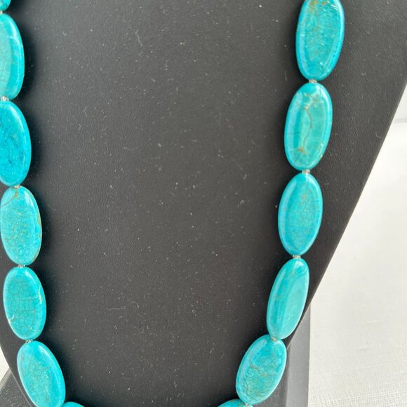 Dyed Magnesite Turquoise Bead Necklace - Picture 4 of 12